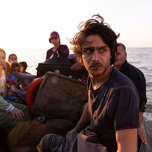 Fotoğraf Broken Keys