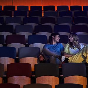 Fotoğraf Tall Girl 2