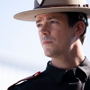 Fotoğraf Grant Gustin