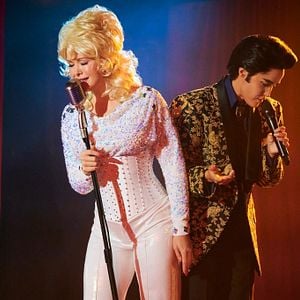 Fotoğraf Seriously Red