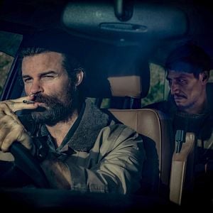 Fotoğraf Coming Home in the Dark