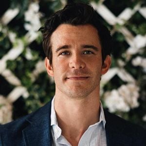 Fotoğraf Luke Thompson