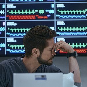 Fotoğraf Matt Czuchry