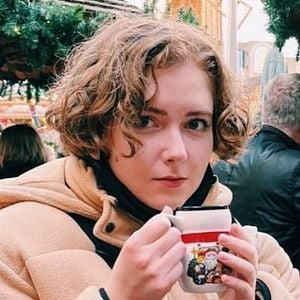 Fotoğraf Alice Oseman