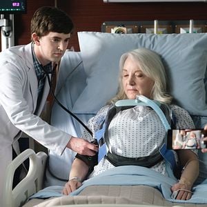 Fotoğraf Freddie Highmore