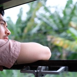 Fotoğraf Henry Golding