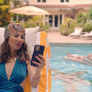 Fotoğraf Man vs Bee