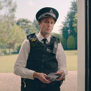 Fotoğraf Man vs Bee