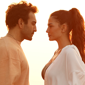 Fotoğraf Dünyayla Benim Aramda