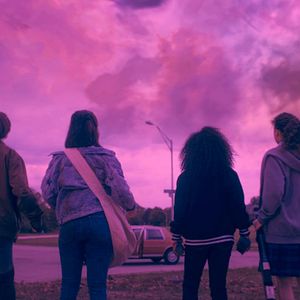 Fotoğraf Paper Girls