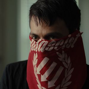 Fotoğraf Dijital Yalanlar Ağı: Ölüm, Suç ve İnternet