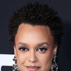 Fotoğraf Britne Oldford