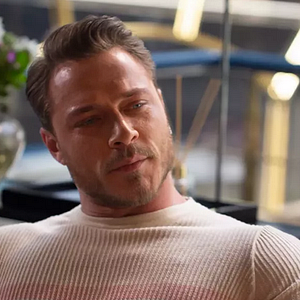 Fotoğraf Senden Daha Güzel