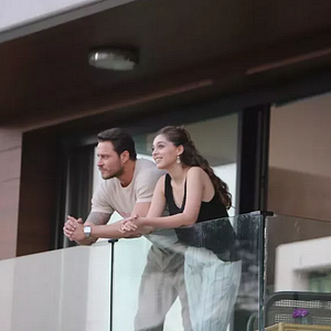 Fotoğraf Senden Daha Güzel