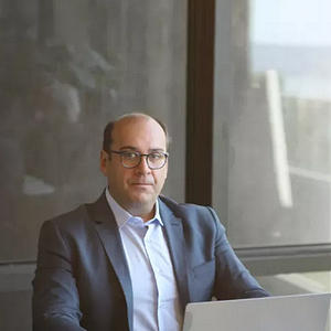 Fotoğraf Senden Daha Güzel