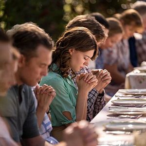 Fotoğraf Under the Banner of Heaven