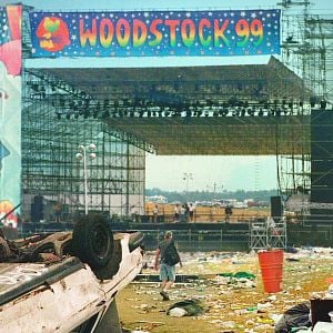 Fotoğraf Woodstock '99: Tam Bir Kaos