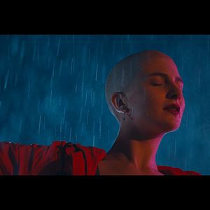 Fotoğraf Demir Kadın: Neslican