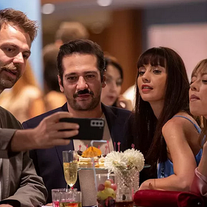 Fotoğraf Senden Daha Güzel