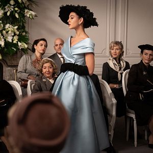 Fotoğraf Mrs. Harris Goes to Paris