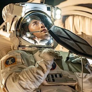 Fotoğraf Raymond Lee