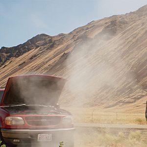 Fotoğraf East of the Mountains