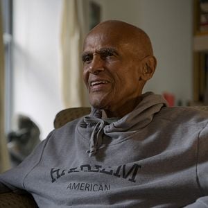 Fotoğraf Yeterince Siyah Mıyız?