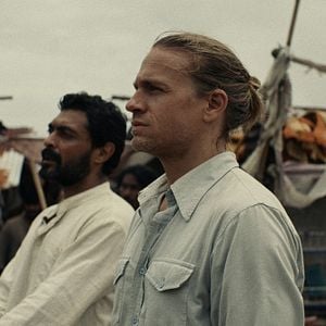 Fotoğraf Charlie Hunnam