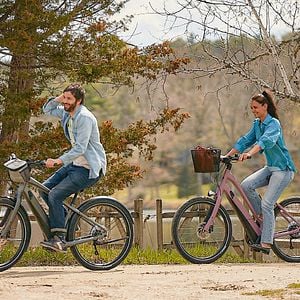 Fotoğraf Alone Together