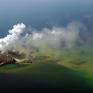 Fotoğraf The Volcano: Rescue From Whakaari