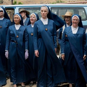 Fotoğraf Mrs. Davis