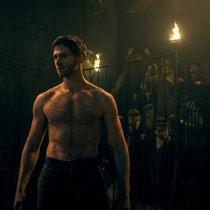 Fotoğraf Gölge ve Kemik