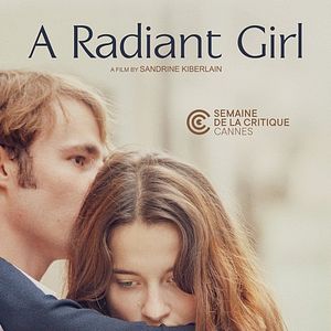 Fotoğraf Une jeune fille qui va bien