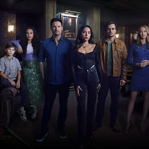 Fotoğraf Warren Christie