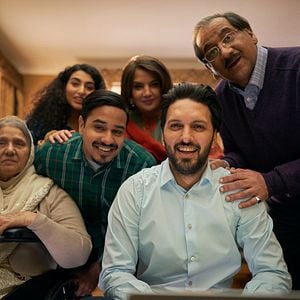 Fotoğraf Shazad Latif