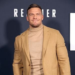 Fotoğraf Alan Ritchson