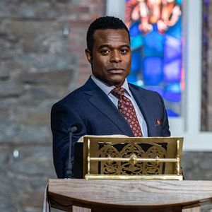 Fotoğraf Lyriq Bent