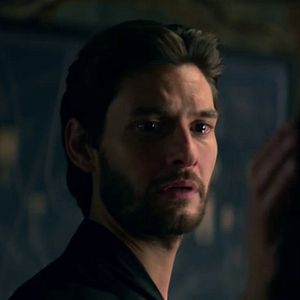 Fotoğraf Gölge ve Kemik