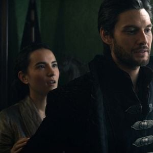 Fotoğraf Gölge ve Kemik