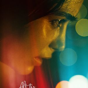 Fotoğraf All The World Is Sleeping