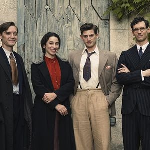 Fotoğraf Cory Michael Smith