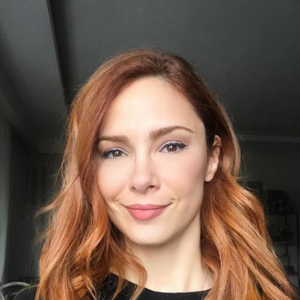 Fotoğraf Mine Tugay