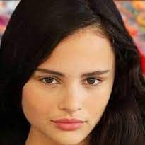 Fotoğraf Gabrielle Echols