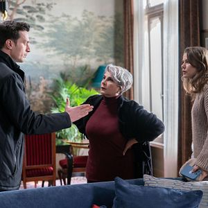 Fotoğraf Camdaki Kız