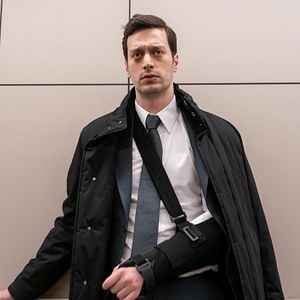 Fotoğraf Camdaki Kız