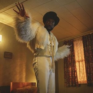 Fotoğraf Paapa Essiedu