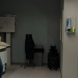 Fotoğraf Charles Melton