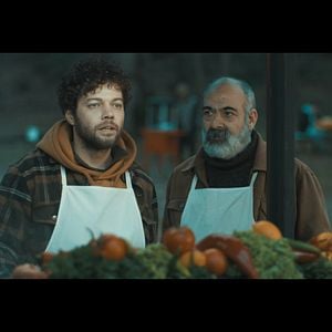 Fotoğraf Maske: Nezaketle Tebessüm