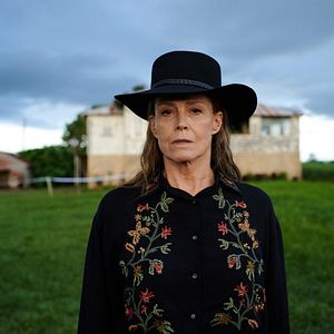 Fotoğraf The Lost Flowers Of Alice Hart