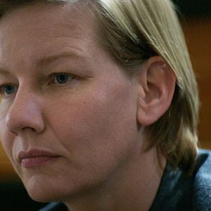 Fotoğraf Bir Düşüşün Anatomisi